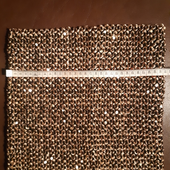 mini skirt - Picture 3 of 4